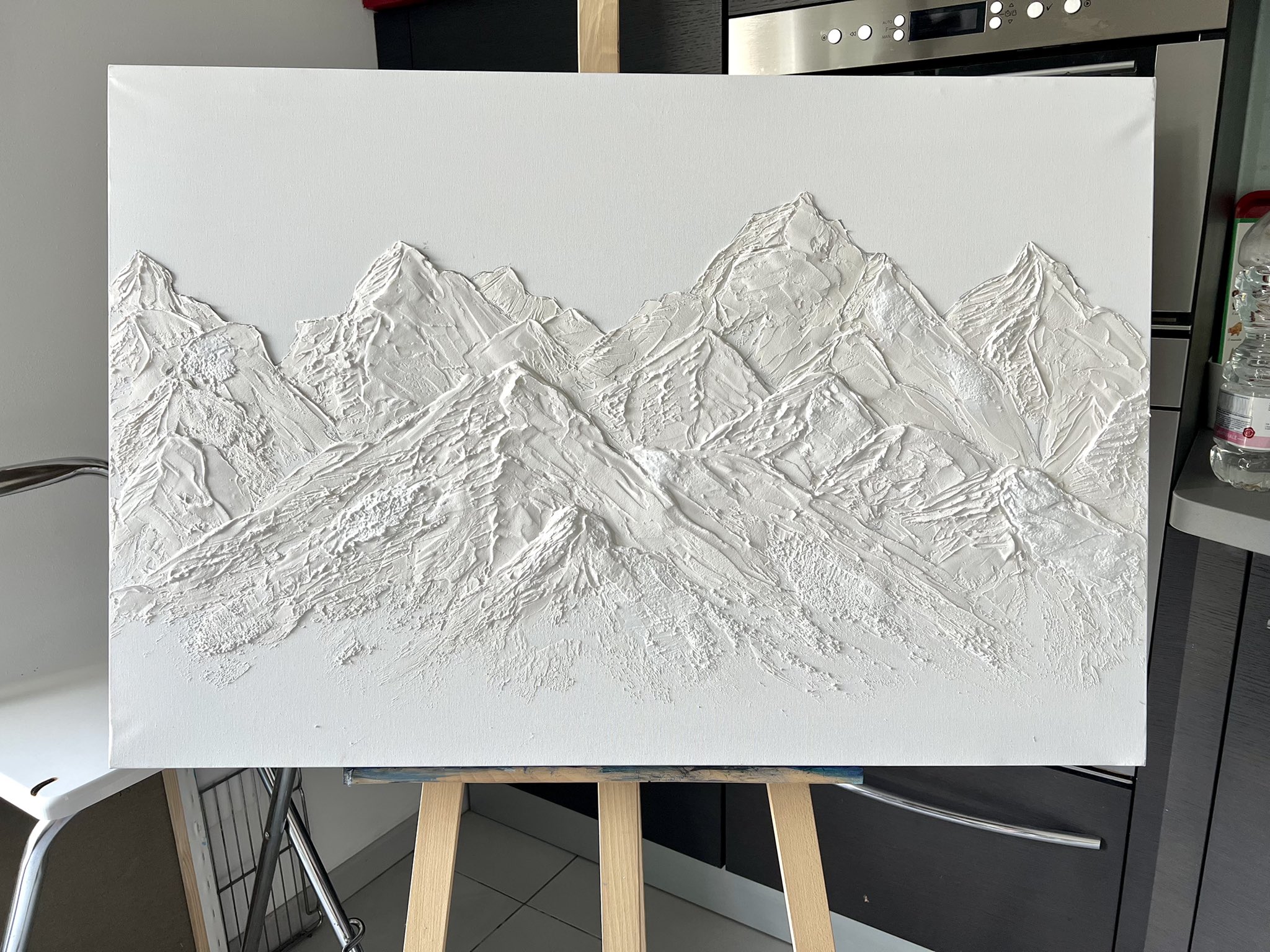 Yuliia Kiselova🇺🇦🇮🇹 on X: My texture paste painting is still drying.  And I already like her. Waiting for paint. #art #artist #ArtistOnTwitter  #nftart #artwork #Artworks #digitalart #DigitalArtist #mountain #NFTartist  #paintings