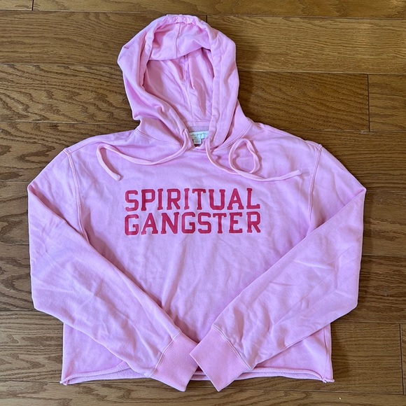 ChaiTeaQueen's tweet photo. So good I had to share! Check out all the items I'm loving on @Poshmarkapp #poshmark #fashion #style #shopmycloset #fleo #spiritualgangster: https://t.co/sfPWh3Vd2F https://t.co/2wtYn5OfRS