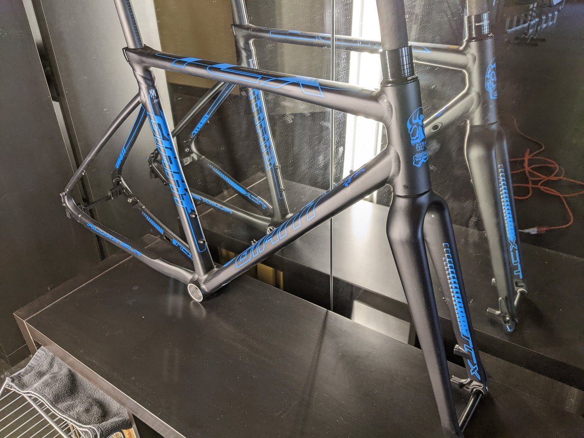 SellwoodCycle's tweet photo. Somehow we've come into a whole slew of NEW 2018/ 2019 Giant TCX Adv framesets, and even two 2014 TCX SLR SS "Adam Craig" edition frames. All new! 
Insanity.
https://t.co/qGUuL6YX6b
#cx #cyclocross #cxiscoming #sscx https://t.co/z6Htoc2NYP