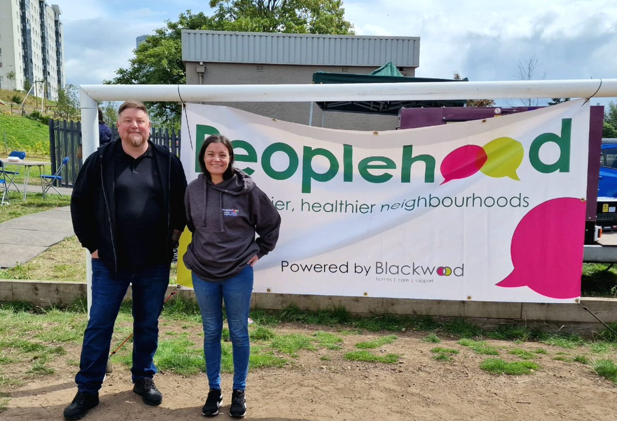 Snp_Alex's tweet photo. I was delighted to attend the Cardonald Summer Fair hosted by @Blackwood_HC @PeoplehoodBW   this afternoon.
I have been engaging with the Peoplehood team for some time now &amp; was encouraged to see the magnificent turnout of families and residents young &amp; old. https://t.co/V4hOMWk8pN