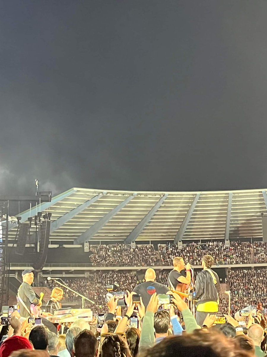 ColdplayCorner's tweet photo. #ColdplayBrussels #Night2
#CPCRBXL https://t.co/HDocUcUhp9