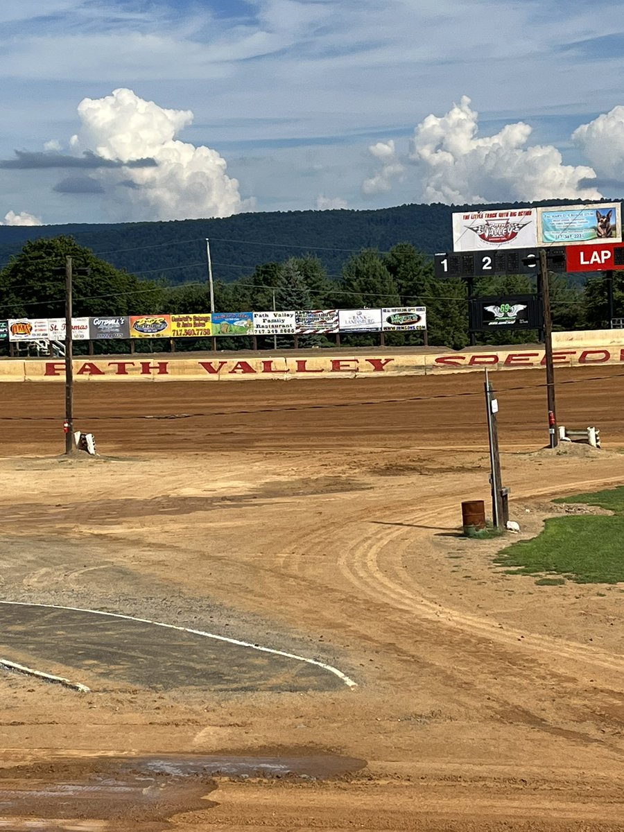 wv_wilk's tweet photo. Getting ready for some dirt track racing! #PathValleySpeedway #PA https://t.co/B2SKsiumhX