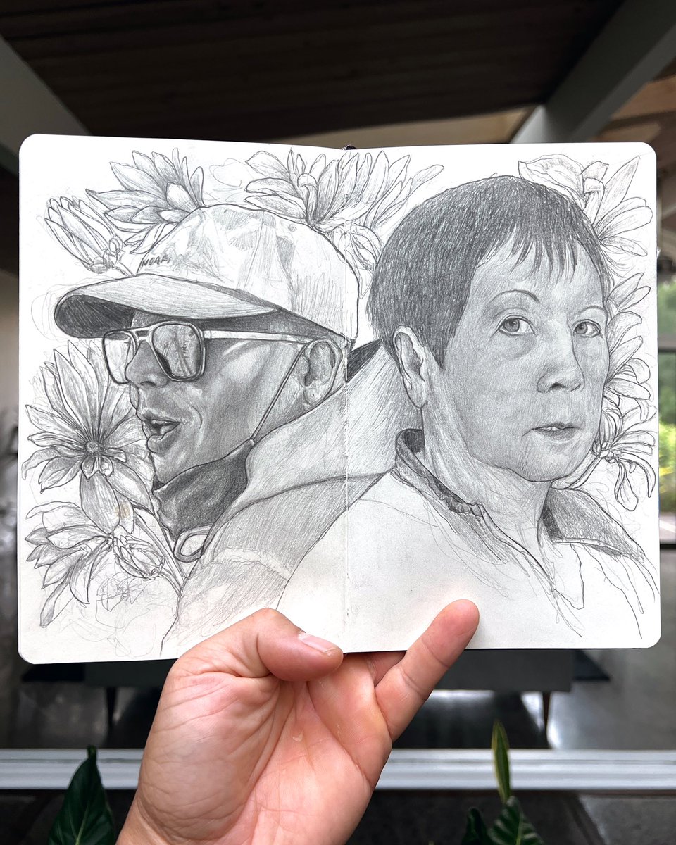 Bro and mom.❤️
#sketch