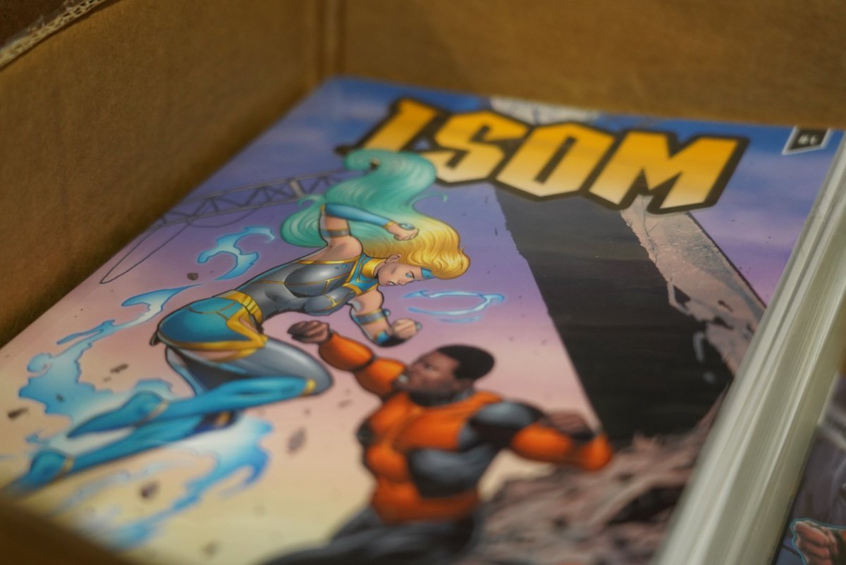 TheRippaverse's tweet photo. Hope y'all are enjoying the weekend! Our team is busy bagging and boarding your books! 🔥

#RippaVerse #isom #WeWillWin #comicbooks https://t.co/ULXkZ6qQ7i
