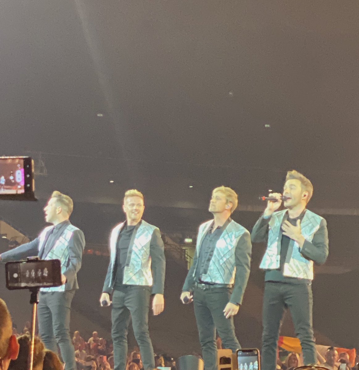 benglishteach's tweet photo. Day 15 of #4for44. My holidays have officially started! I’ve lost my voice and I’ve cried too many times. 23 years of being @westlifemusic fan and 26 years of friendship with @kimonerd. A really special day at Wembley! I’d do it all again!#wilddreamstour https://t.co/nEOtHAvXGr