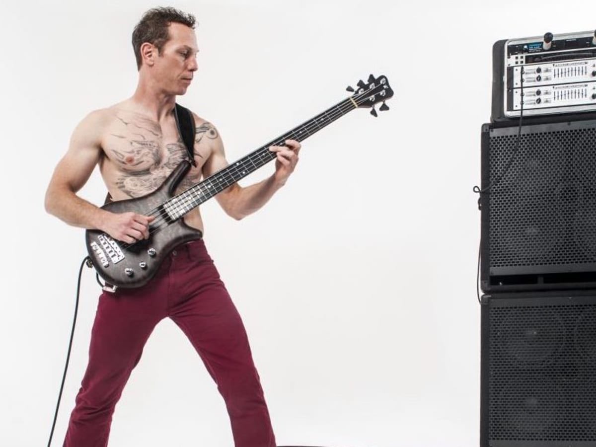 eclecticSB's tweet photo. Happy 47th Birthday to Mudvayne’s ecstatic bassist Ryan Martini. Other than “BrBr-Deng”, what are your favorite bass lines?
#ryanmartinie #mudvayne #alternativemetal #numetal #heavymetal #bassist #bassplayer #47thbirthday #brbrdeng #metalbassist #metalmusician https://t.co/mx57pjSMIJ