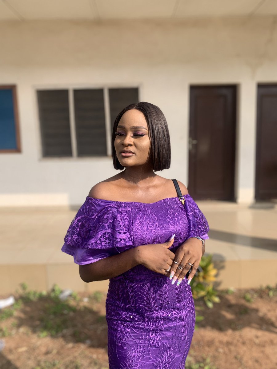 _ifihan's tweet photo. Wedding guest😍
#FakeWeddingParty😁 https://t.co/gqHGvsSIX8