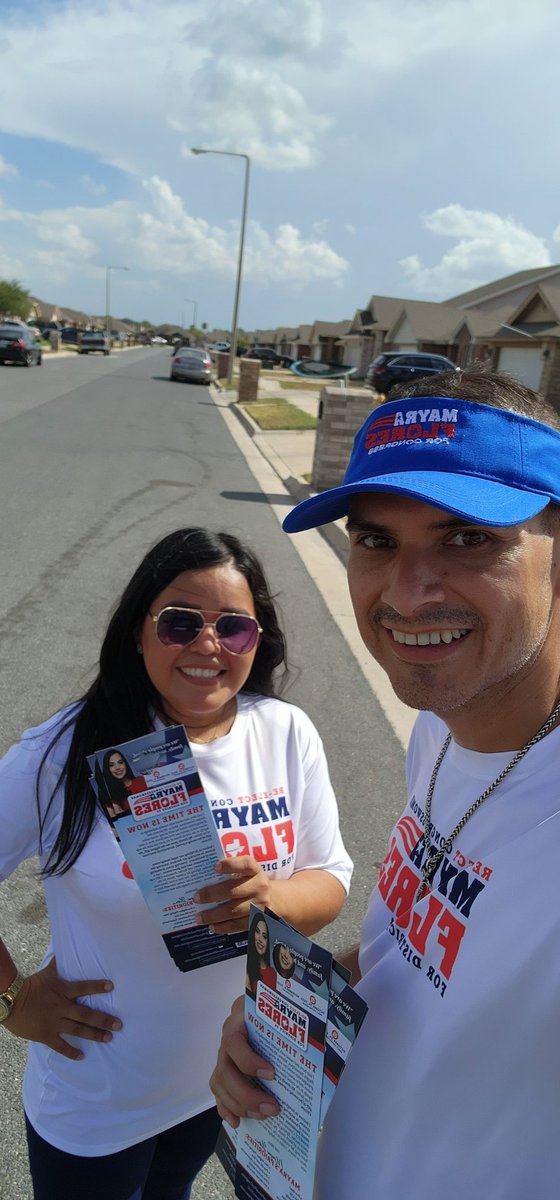 After a successful Voter Registration Drive, On to Blockwalking for @MayraFlores2022. The Red Wave is coming. #TexasVictory #TeamMayra @AnelRGV956 We don't stop.