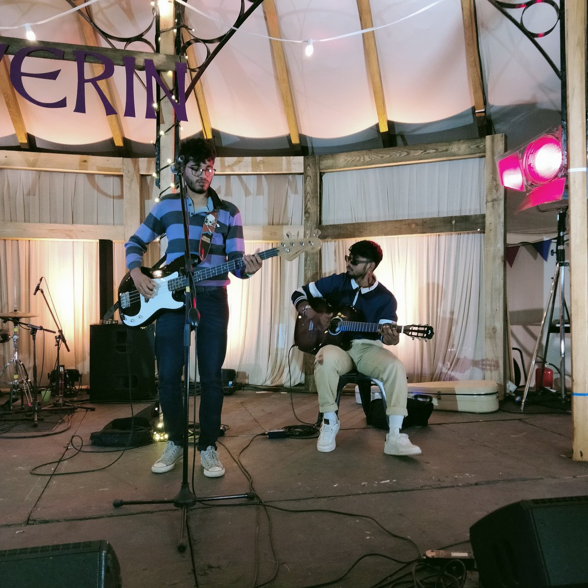 Non Gwenhwyfar tweet media