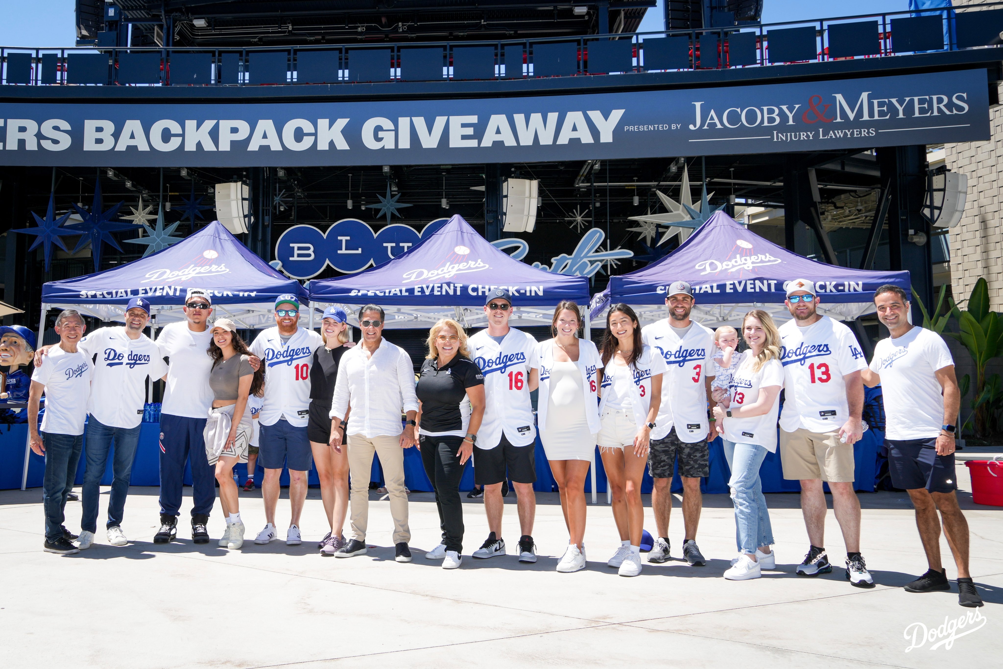 No Cash & Clear Bags Only: Dodgers Announce Guidelines As Fans Return – NBC  Palm Springs