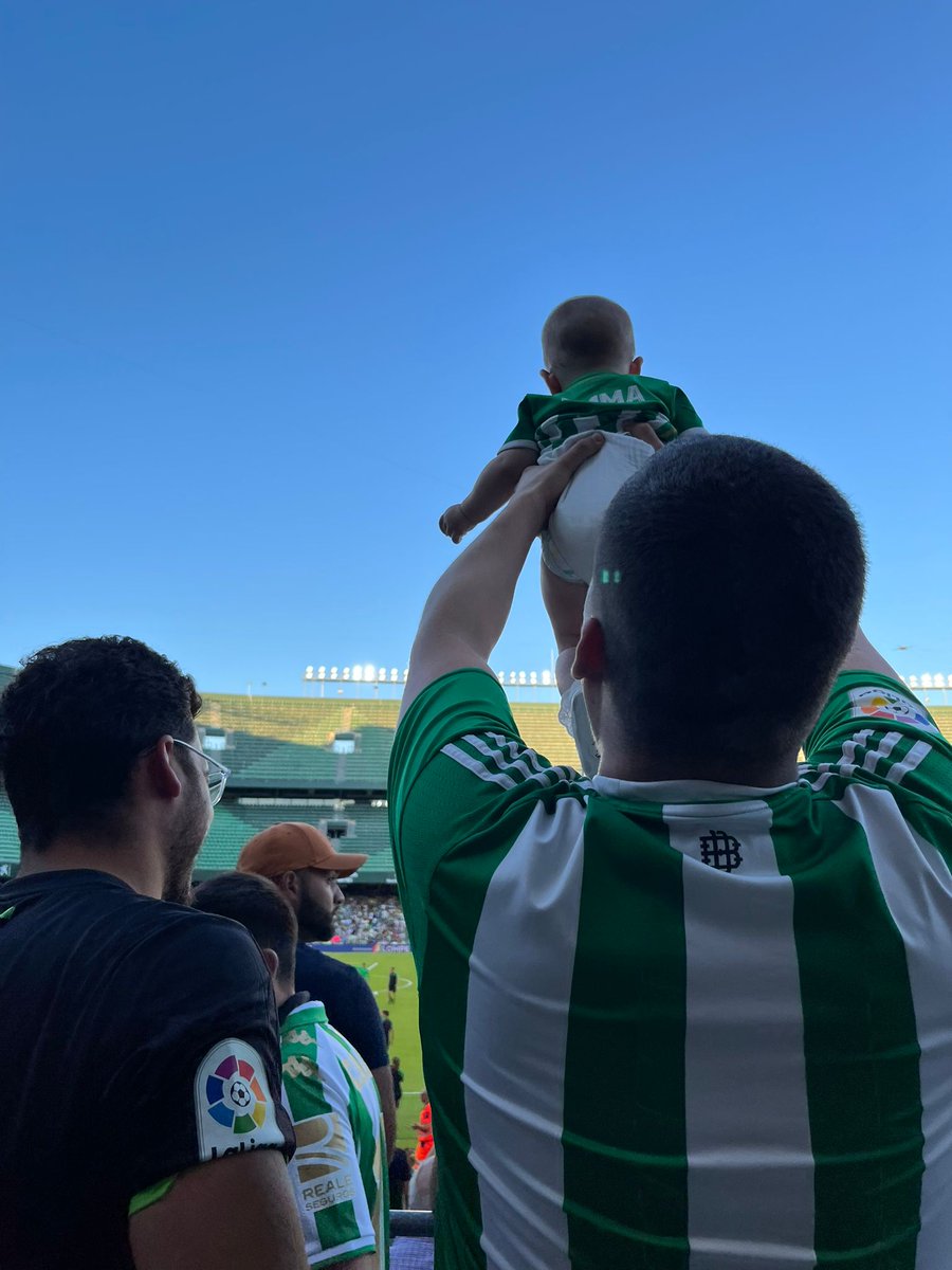 Llevo muchísimos años entrando en el Villamarin, pero os puedo asegurar que ninguna ha sido tan especial como la de hoy.