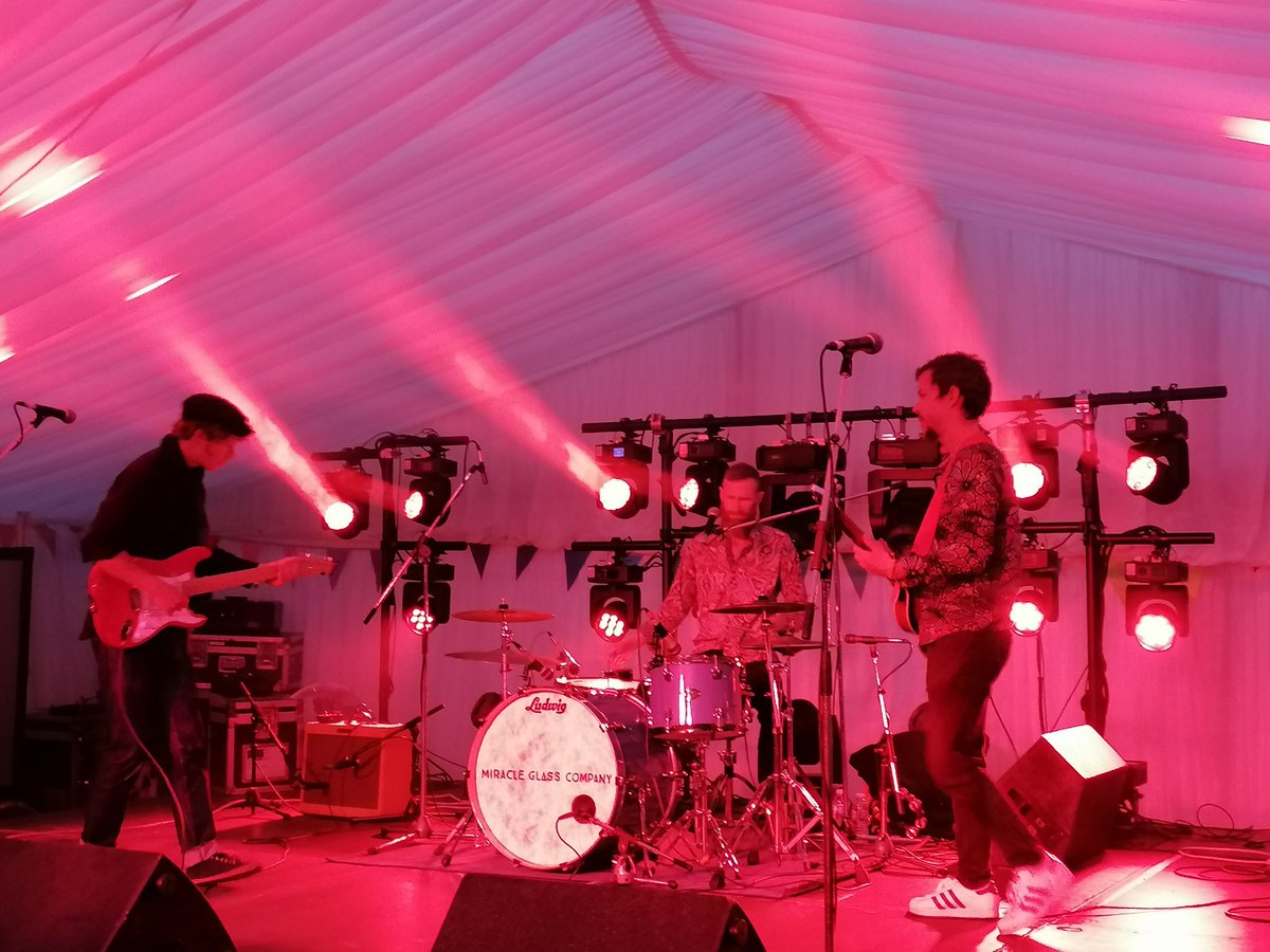 What an incredible set from <a href="/MiracleGlassCo/">Miracle Glass Company</a> tonight in North Berwick. Highly recommended getting to see them if you get the chance!