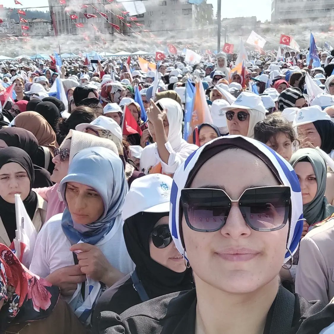 VAKİT TAMAM BAŞİSKELE TAMAM

Genel Başkanımız ve Cumhurbaşkanımız Sayın Recep Tayyip Erdoğan'ı Bekliyoruz.

📍 İzmit Milli İrade Meydanı