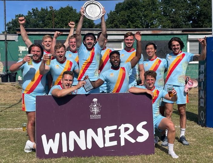 KingsrugbyUK's tweet photo. We told you the @KingsPretenders would be back on the grass soon.........and today they were busy winning the @EghamRugbyClub 7s 🏆

Great hustle fellas 👏 

👑🦁🏉

#Egham7s #YoungPretenders #TrophyLife #WinnersAreGrinners

@LorcanJPT @charliepater https://t.co/TehjrxnhGF