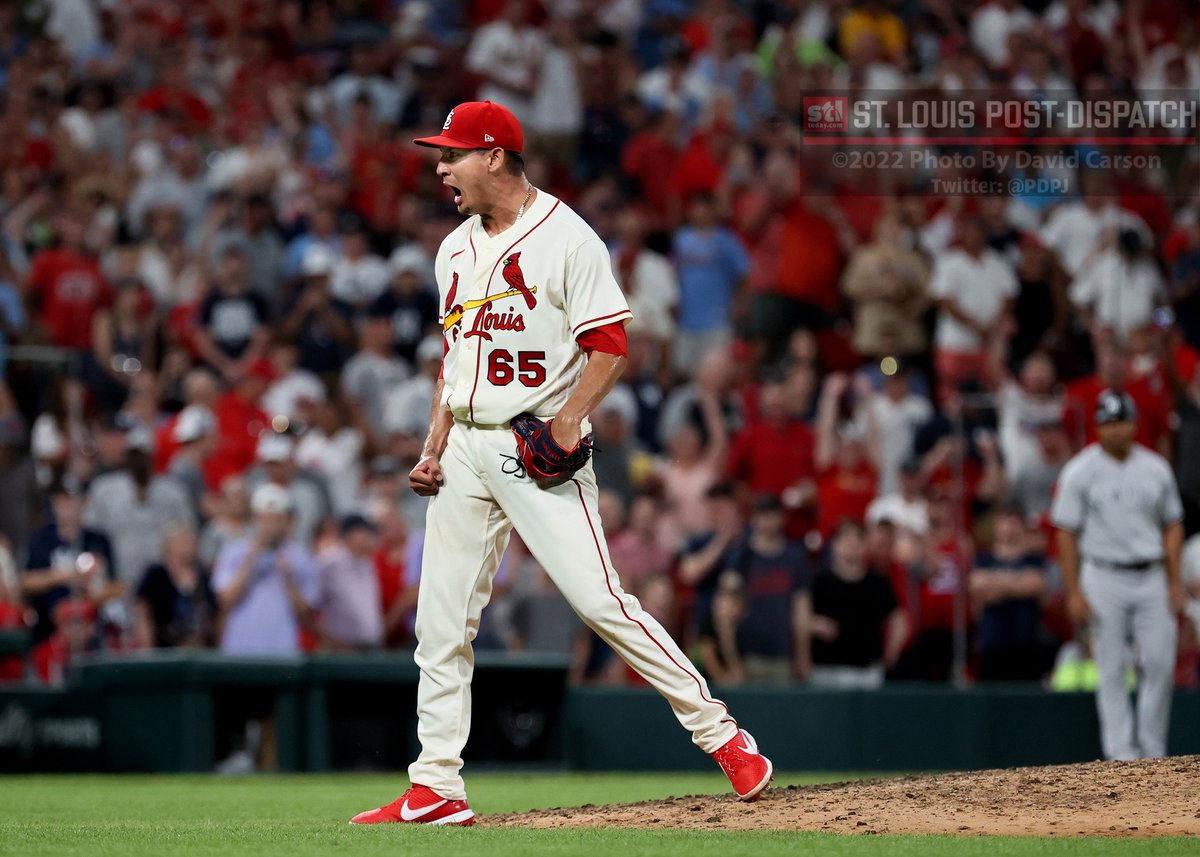 St. Louis Cardinals beat the New York Yankees 1-0 stltoday.com/sports/basebal… via <a href="/stltoday/">St. Louis Post-Dispatch</a>