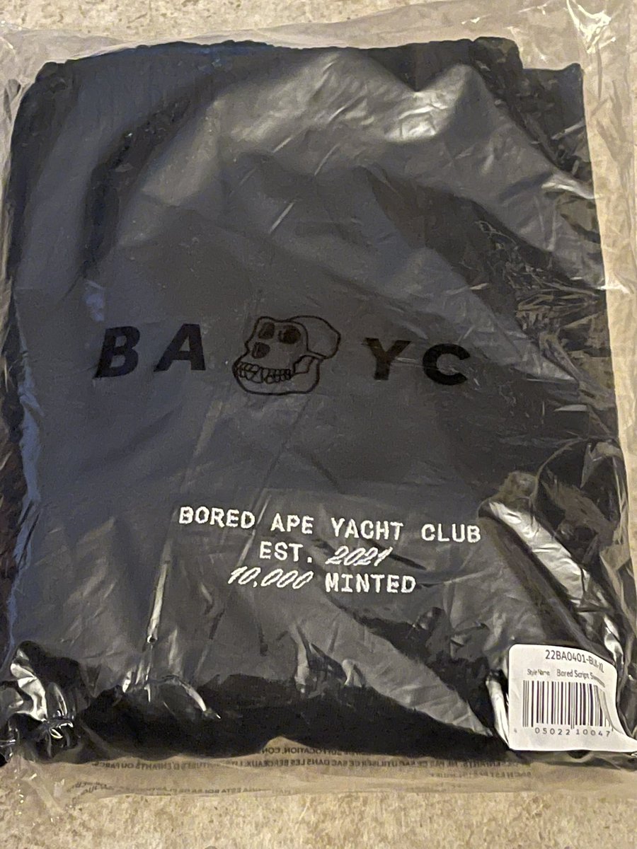 Today is my birthday and instead of receiving, I want to give back to the community and gift some <a href="/BoredApeYC/">Bored Ape Yacht Club 🍌</a> merch.

Giving away to three winners:
* MAYC slime tee
* BAYC black logo hat 
* BAYC bored script sweatpants

RT and follow me to enter. Announcing winners in 48 hours!🚨
