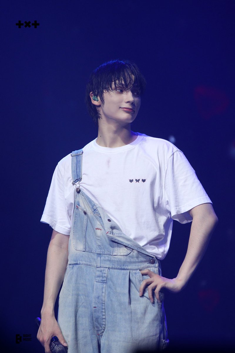 TXT_center's tweet photo. 2022 #TXT WORLD TOUR 〈ACT : LOVE SICK〉 IN SEOUL 花絮照

想再回去那天的空氣, 溫度, 濕度 還記得嗎..MOA?☺️❤️

@(https://t.co/GLEpxFbkTf…)

#TOMORROW_X_TOGETHER 
#투모로우바이투게더
#ACT_LOVE_SICK https://t.co/nKMF6m1FUq