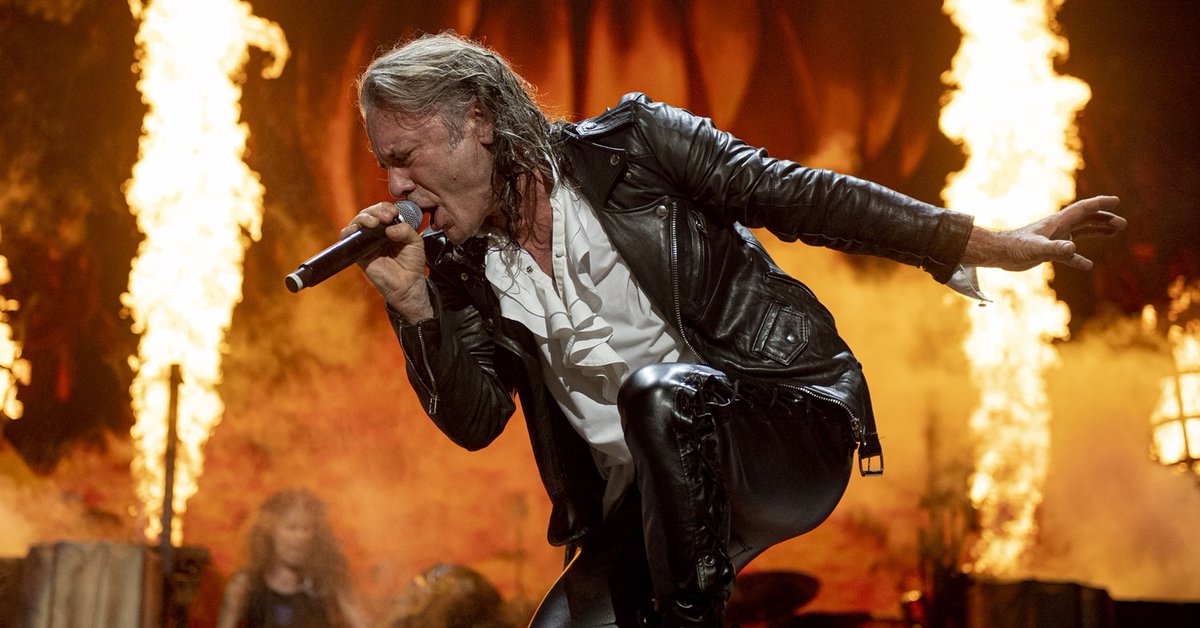 WilleVaalivirta's tweet photo. 🎵🎶Born in a mining town in '58
When black and white T.V. was up to date
And men were still around
Who fought for freedom, stood their ground and died…🎶🎵

Happy birthday to Bruce Dickinson! Many happy returns!
@IronMaiden 
#bornin58 https://t.co/gM7hKY3S9q