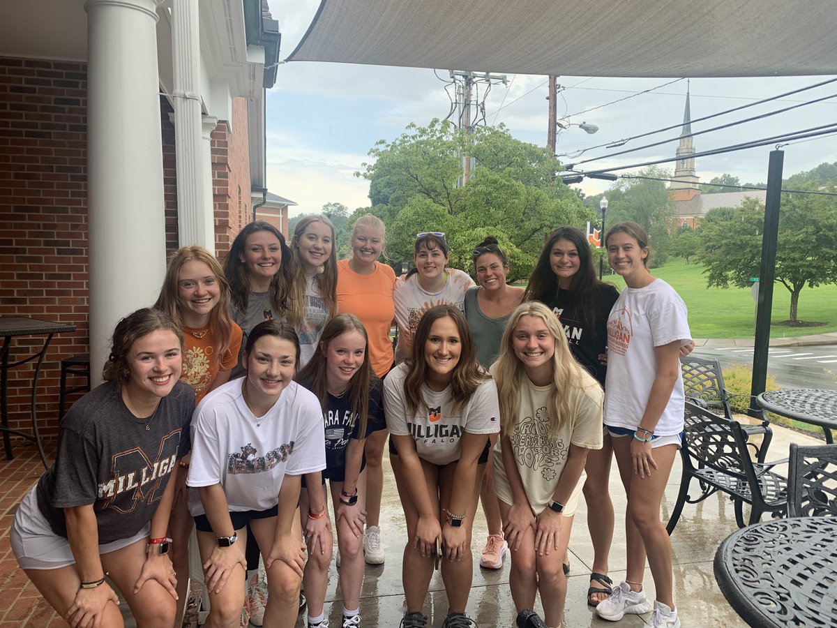 MilliganWVB's tweet photo. MOVE-IN Day- Milligan University welcomes the 2022 volleyball team ! Excited for new beginnings. #buffstronger #readytocompete #family https://t.co/Bv6MoXh4wV