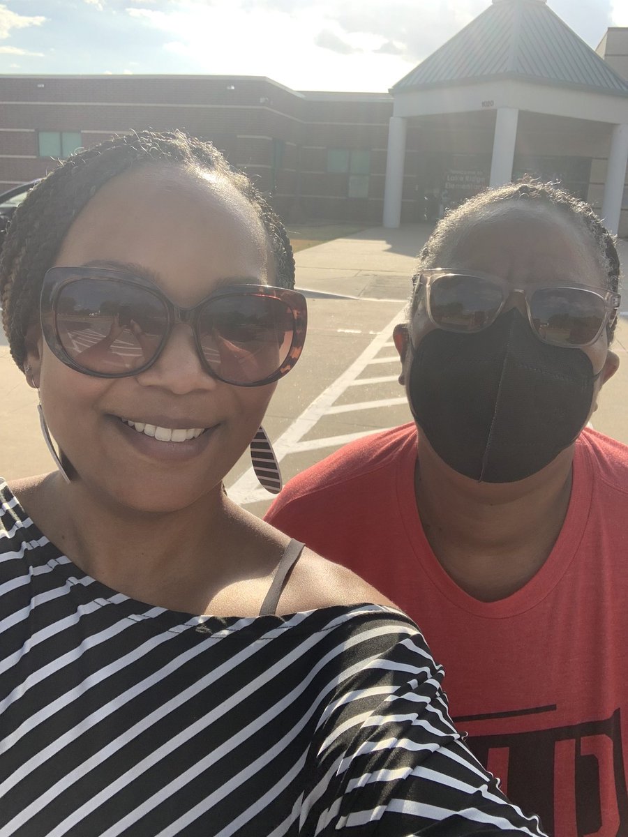 MMcCullum_iLead's tweet photo. I was out running errands today, and being able to congratulate @dr_emilyamanda, Principal of @LRELonghorns, in person was on the list. 💗💚I even got to see @lrecounselor, @will_1st, @MsJones15900166, & the progress of classrooms. #LRENoFinishLine #EffectiveEducator https://t.co/83cflIdv1w