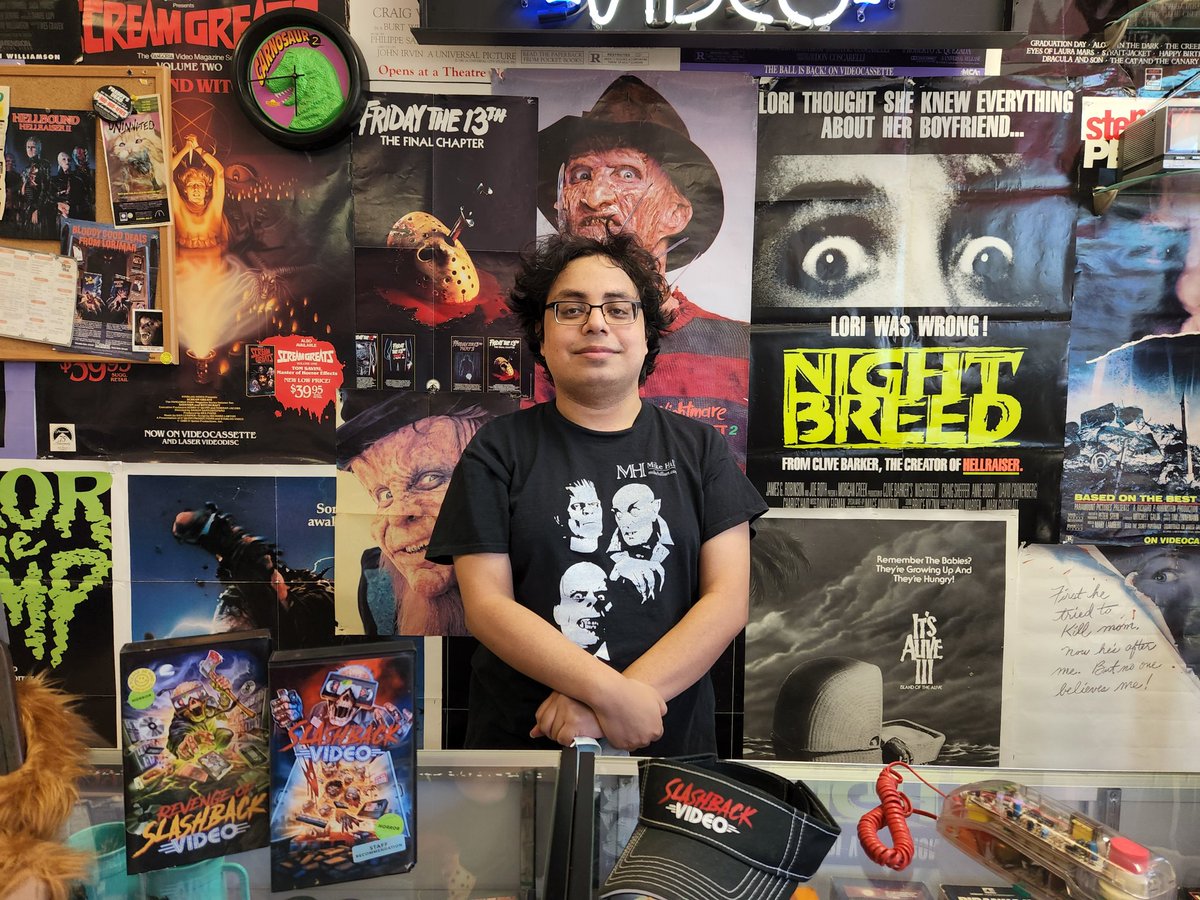 Director818's tweet photo. Me at Slashback Video!! #SlashbackVideo @SlashbackVideo @TheMysticMuseum https://t.co/EOIgb3jl7q