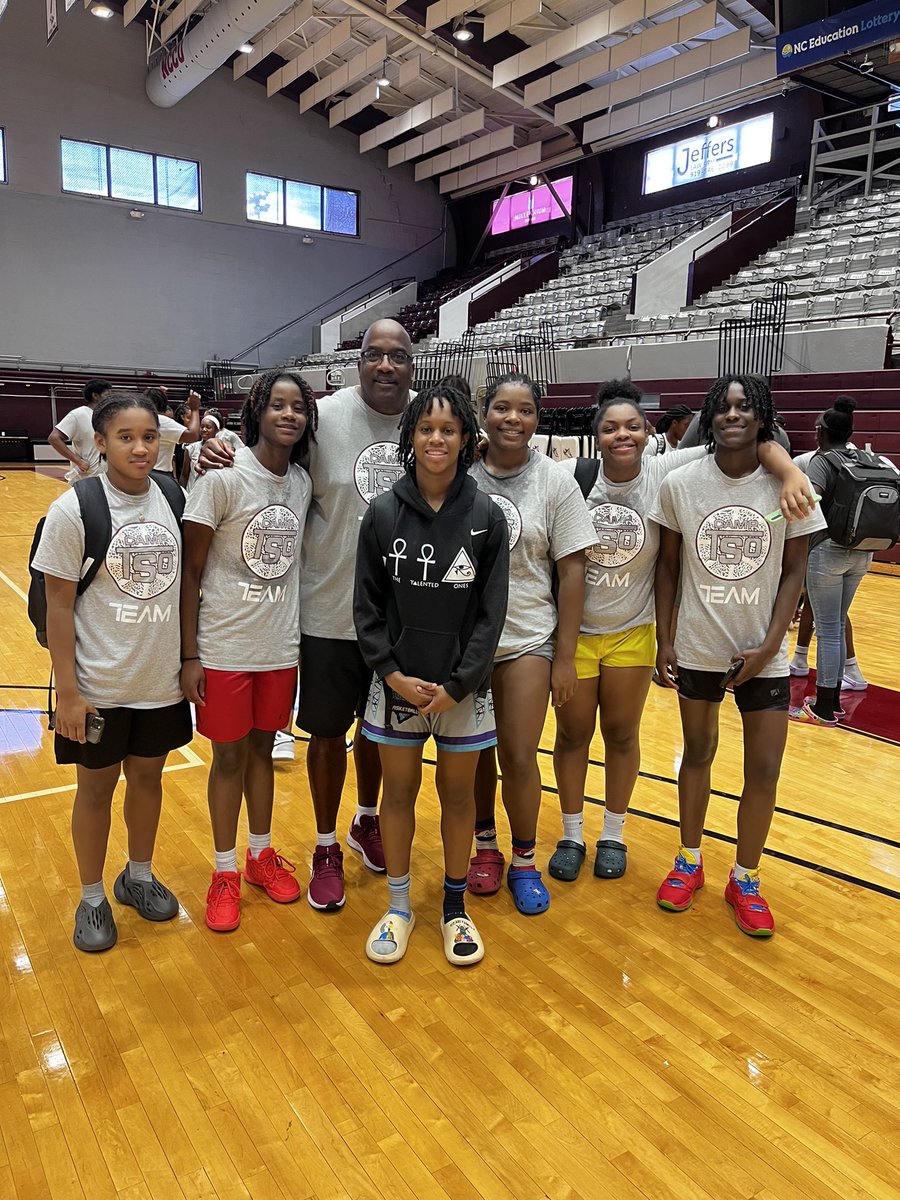 Thank you <a href="/NCCUWBB/">NC Central WBB</a> for inviting me and my fellow auu teammates to come play at the camp today ! I had fun and learned things to work on for my game. <a href="/daddy2tlb/">RB</a> <a href="/PreciseTrain06/">Joshua Planter</a> @legion_bb