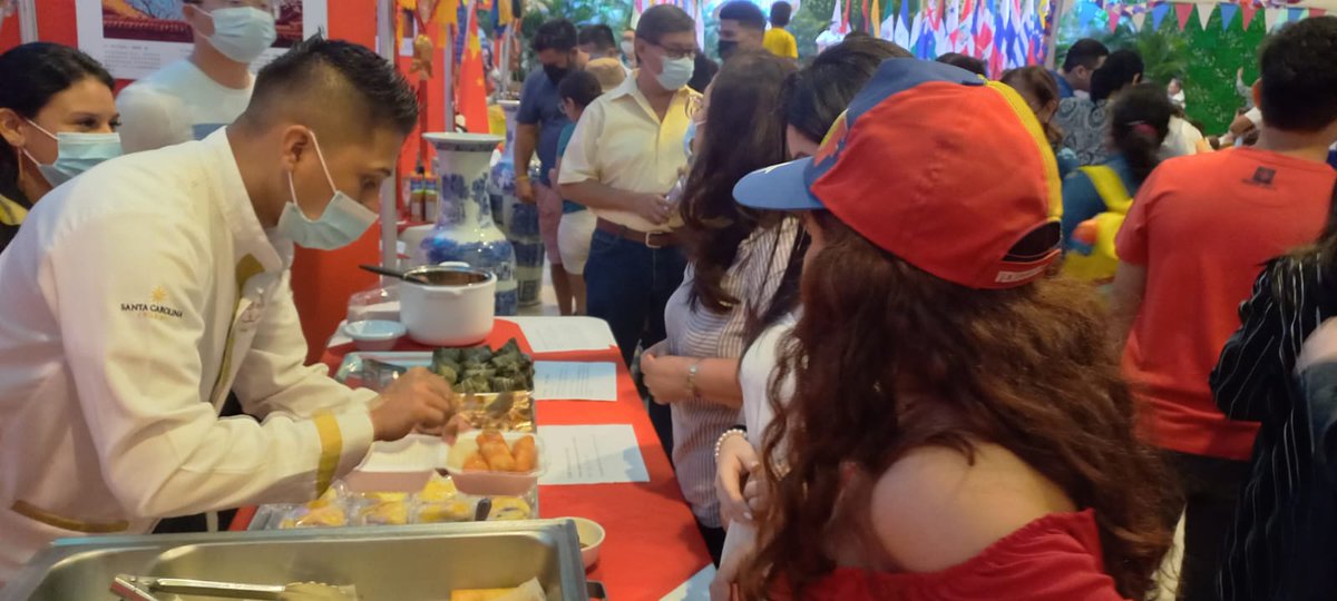 Ambiente en el Festival Internacional de las Artes, Cultura y Gastronomía de Nuestros Pueblos
#NicaraguaPazyAlegria 
#UnidosEnVictorias 
<a href="/OsvaldoMtnez90/">Osvaldo Martínez 𝕏 🇵🇸</a> 
<a href="/SabrinaMeier85/">🇳🇮🇳🇮SABRINA MEIER🇳🇮🇳🇮🥰🥰🥰</a>