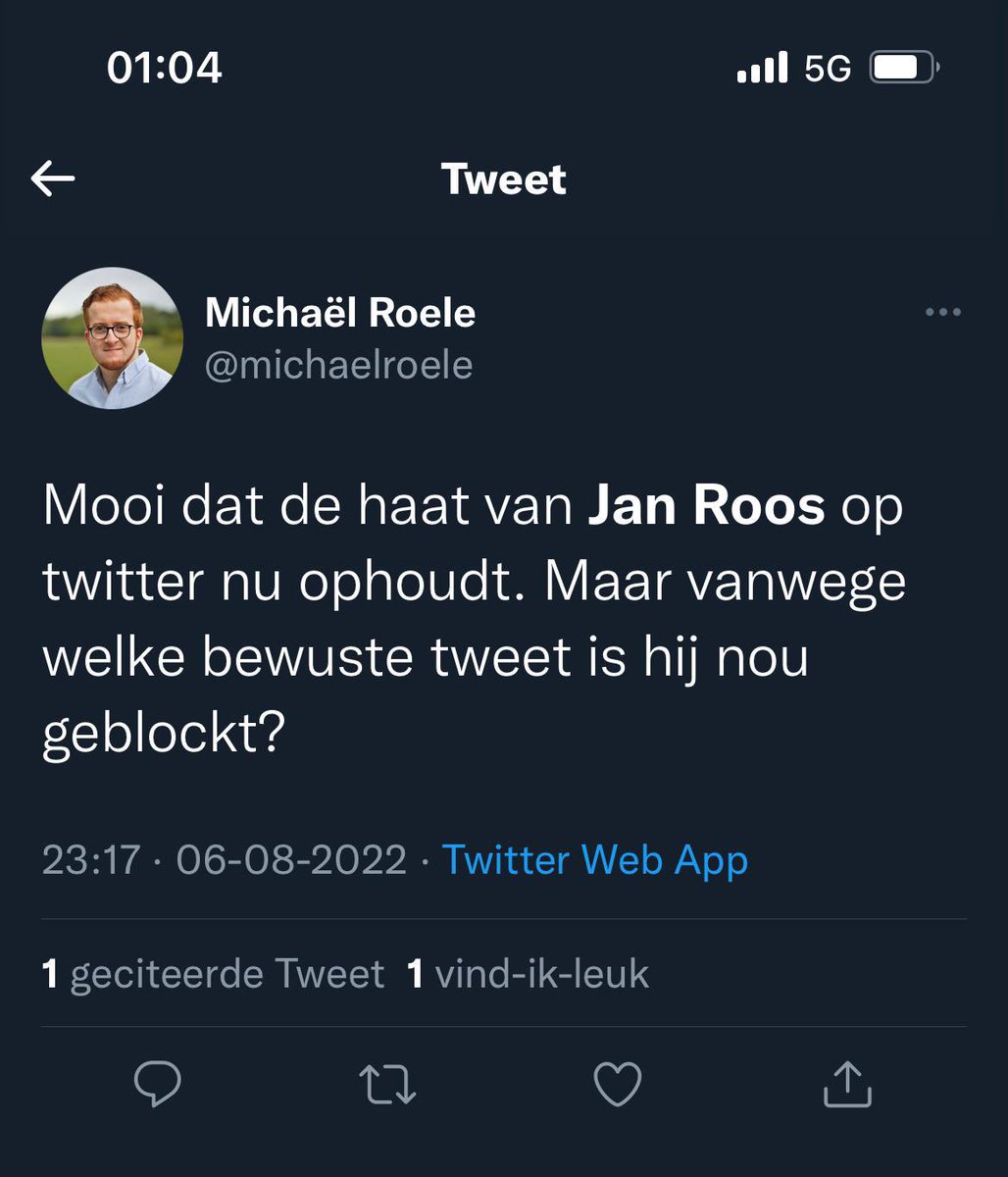 wierdduk's tweet photo. First they came for Jan Roos, en straks komen ze voor jou; https://t.co/JVvWpzk4ts