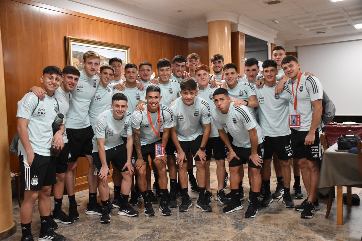 TODOS JUNTOS A LA FINAL.
Vamos las Pibas, Vamos los Pibes!!!
#ProyectoSeleccionesNacionales