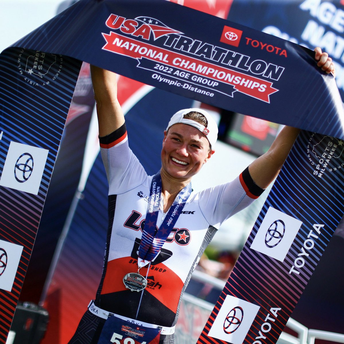 usatriathlon's tweet image. DANI FISCHER IS YOUR 2022 TOYOTA OVERALL FEMALE AGE GROUP OLYMPIC-DISTANCE NATIONAL CHAMPION! 🇺🇸🥇🤩 

#USATAGNC
