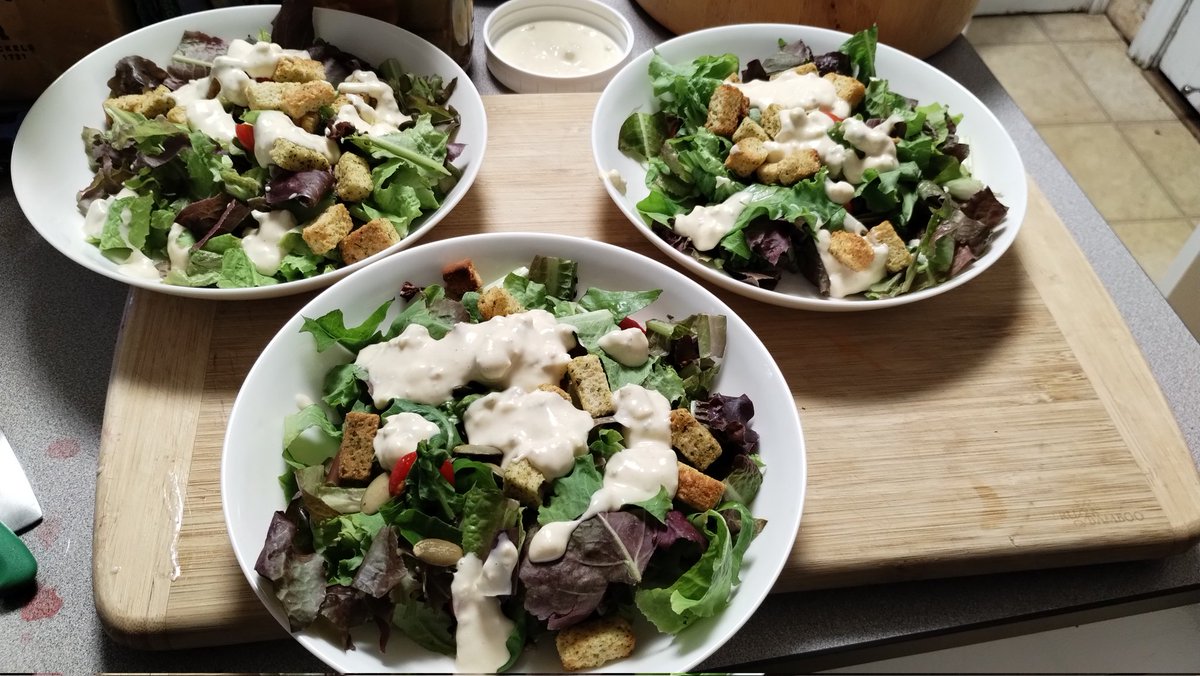 TheDad_Abides's tweet photo. First garden meal of the year https://t.co/gqUif9MusQ