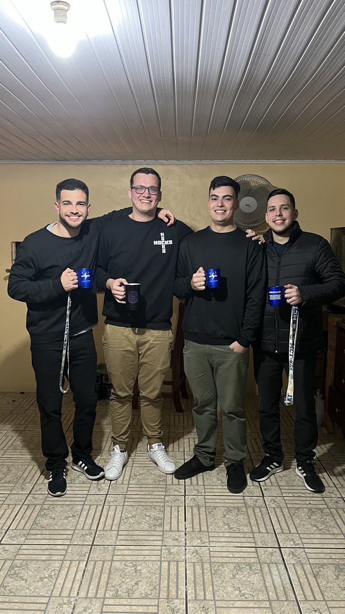 Os que não desmamaram do IFSul Campus Charqueadas

 <a href="/JackOsupremo/">João🔥</a> 
@OoDornelles 
<a href="/Edu_Tomacheski/">Eduardo Tomacheski</a>