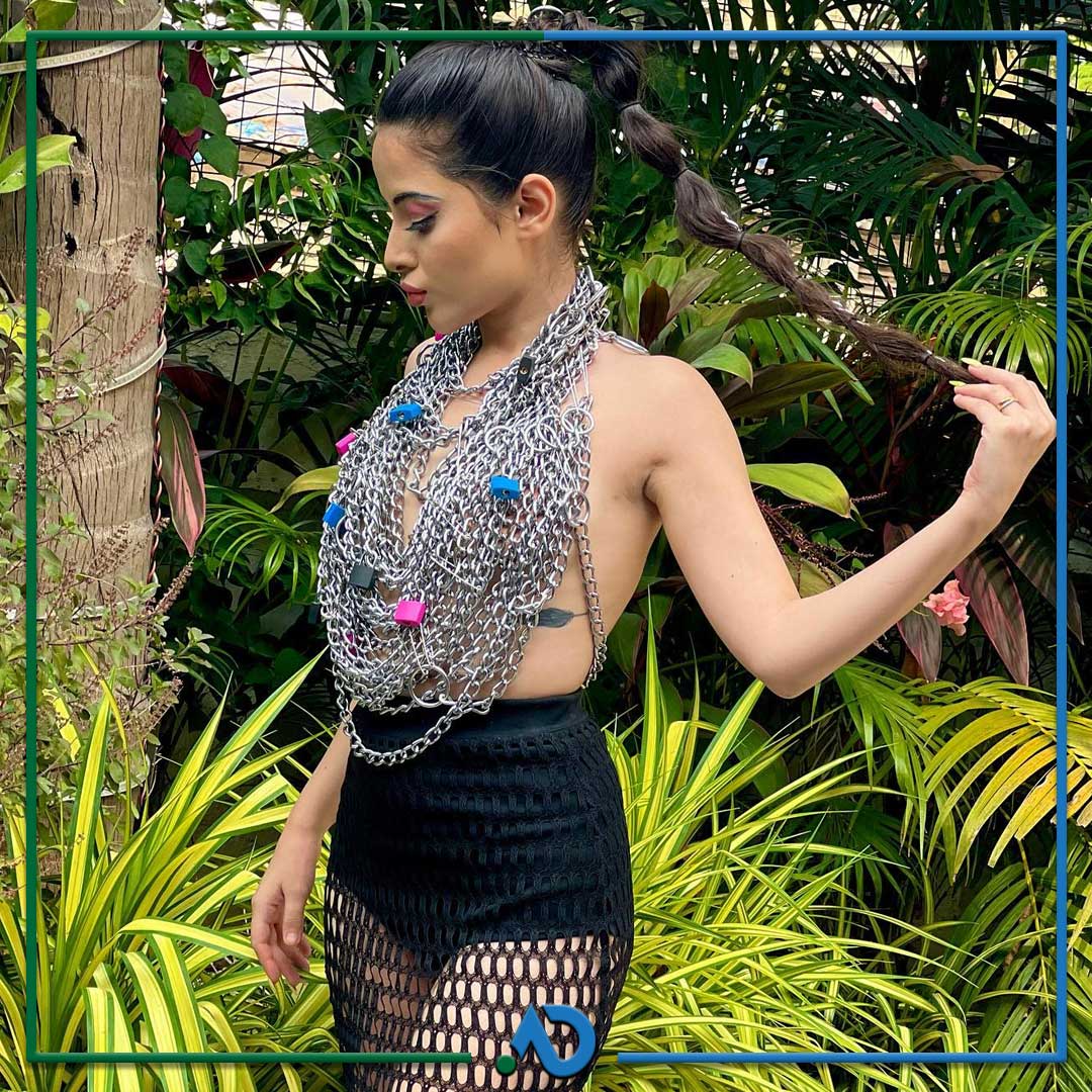 AdnowPk's tweet photo. #UrfiJaved Set Internet on Fire with her new Pictures
Read More : https://t.co/7pqyugGxZy
#Uorfi #Actress #Actor #Model #India #Indian #Bollywood #BollywoodNews #Showbiz #Entertainment #EntertainmentNews #News #NewsUpdates #NewsAlert #Adnow #Adnowpk #Breaking #BreakingNews https://t.co/rVtG2eyjRL