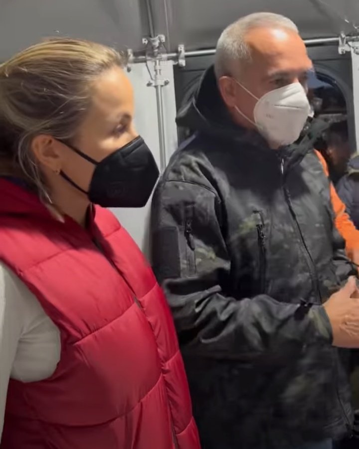 BermudezJoseA's tweet photo. El Gob. @FreddyBernal inspeccionó cada día en la Ruta del Peregrino 2022, los Puntos de Atención y compartió con visitantes y pobladores la alegría del pueblo al realizar esta tradicional fiesta, con seguridad y la extraordinaria logística repartida en cada punto https://t.co/Wxm1G5koR8