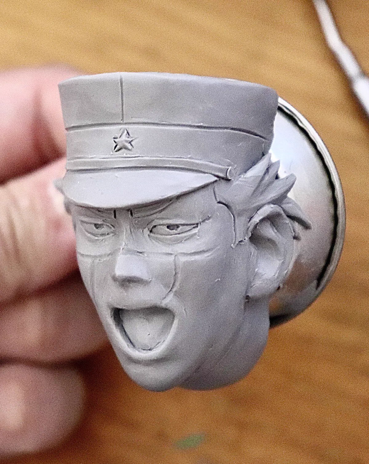 待ちきれずに自作！？ゴールデンカムイのリアルフィギュア！