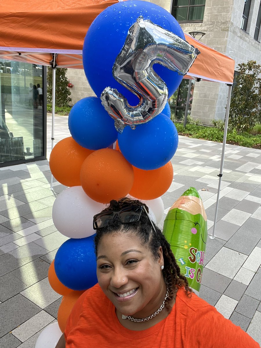 Block party! It was great to meet a few of my 5th graders! I am excited for this school year! Thank you <a href="/ace_pto/">ACE PTO</a> <a href="/HumbleISD_ACE/">Autumn Creek Elementary</a> 💙🧡