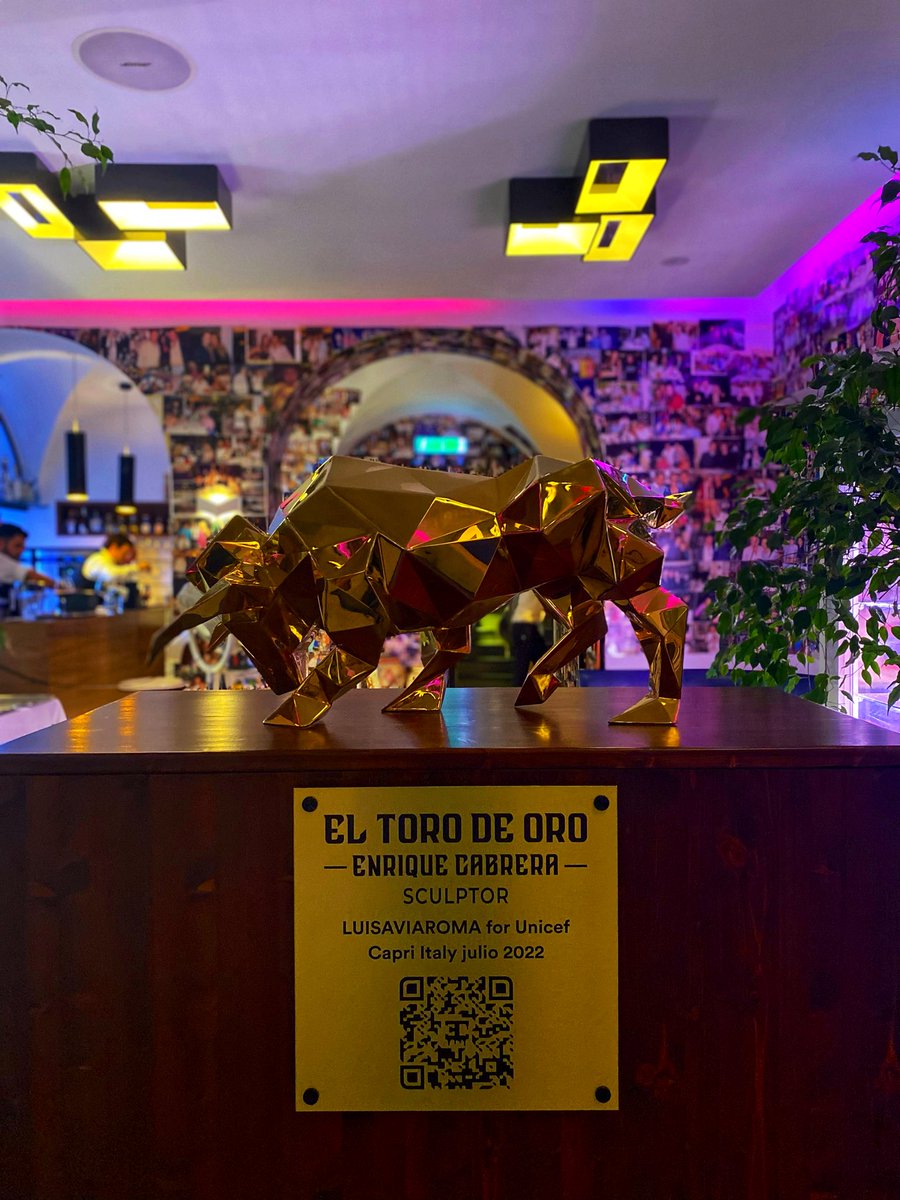 escultorcabrera's tweet photo. Conquistando Capri 🇮🇹
#ElTorodeOro
#EscultorCabrera
#Unicef
#VillaVerdeCapri
#Capri
#Italy
La escultura subastada por 625k € en la Gala de #Luisaviroma #UNICEF permanecerá expuesta en el Icónico Ristorante Villa Verde Capri Italy 🇮🇹
@escultorcabrera 🙏 https://t.co/u0n6BxwlFv