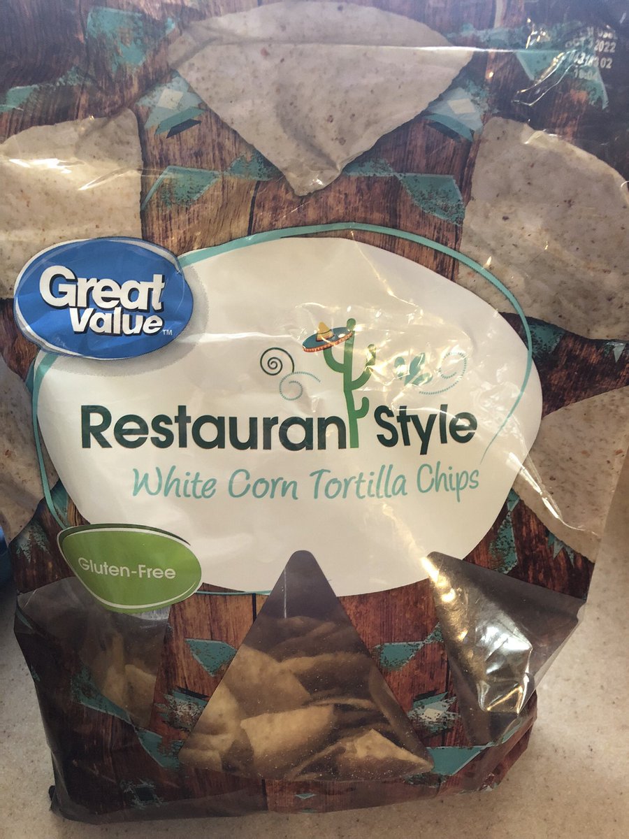 MrEducationator's tweet photo. My favorite style of white corn tortilla chips is probably restaurant. https://t.co/zWU0CaAfl8