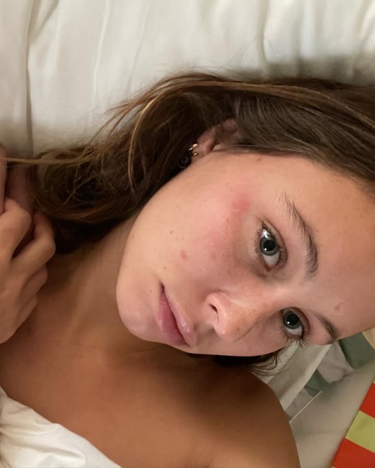 been a while since I posted a selfie here (◠‿◠✿) https://t.co/6L1AJjXhqB