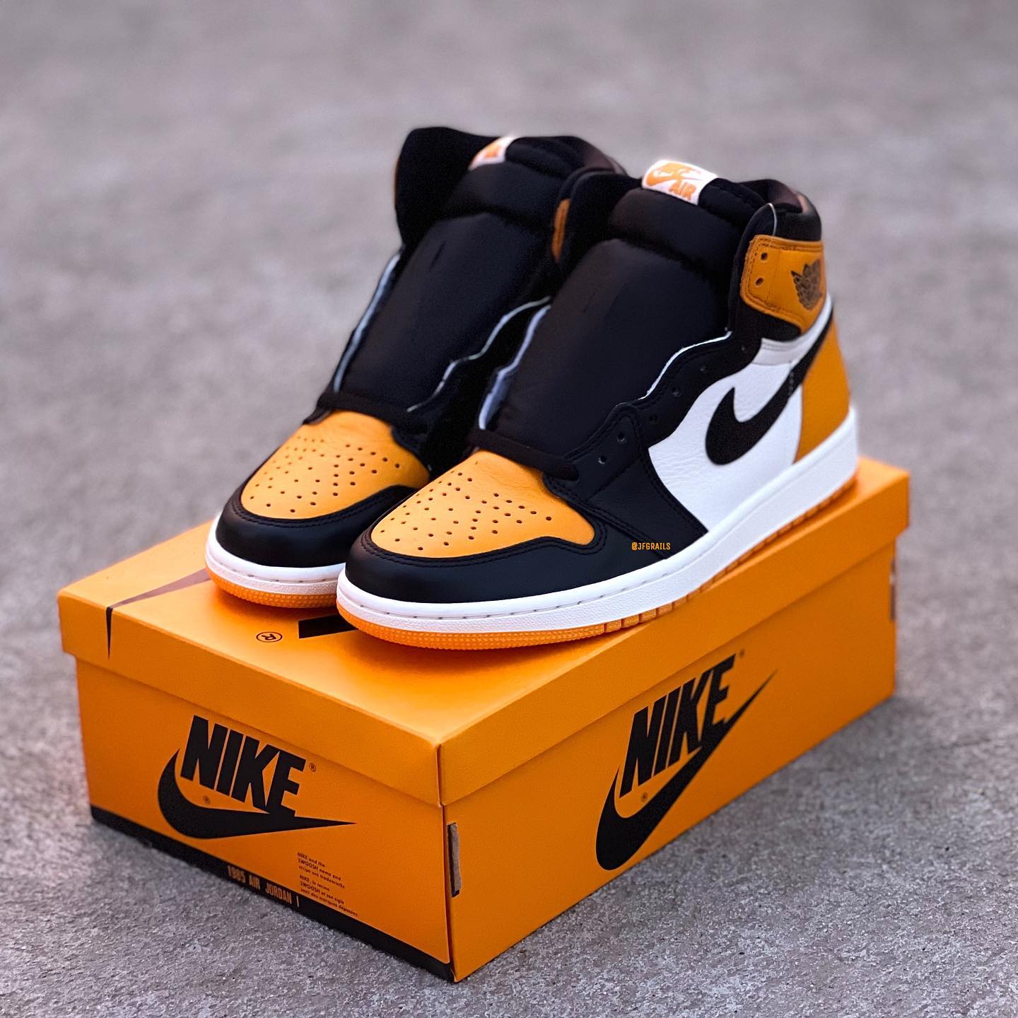 Off-White Jordan 1 High 'Taxi' Custom – KICKSBYN8