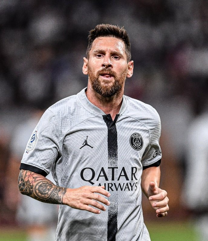 paablorc20's tweet image. pero no estaba acabado según los madridistas??? jajajaja 1er partido doblete y una asistencia y para colmo padrea de chilena GOAT.
A por el 8avo balón de oro yesssir