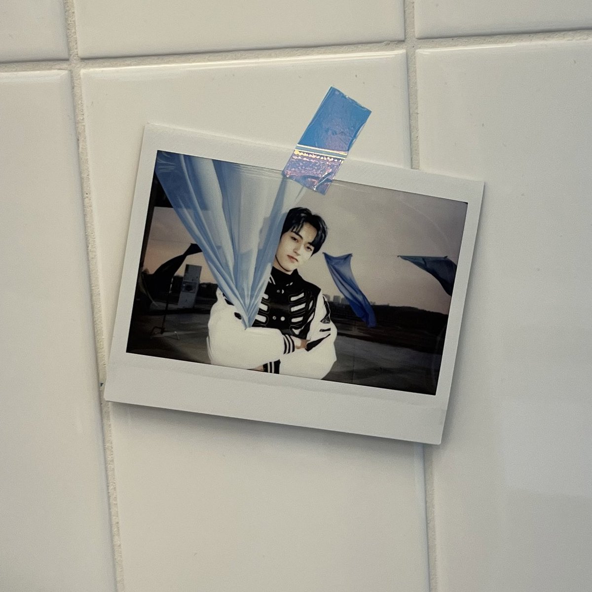 RUTOSFEED's tweet photo. Haruto’s polaroid for treasure’s 2nd anniversary at the Same Cafe 📸🤍 https://t.co/P4W1LQCbDJ