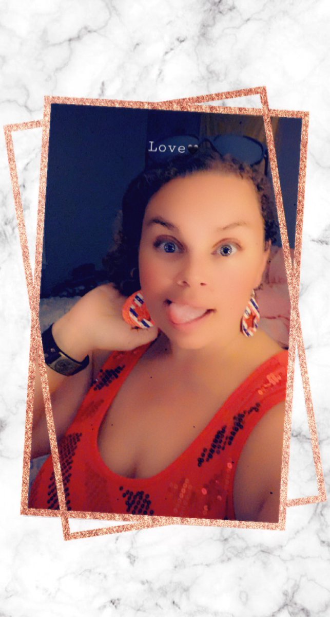 Shamara_Myers's tweet photo. Last night’s shenanigans got a little wild. 😉💋♥️ #makelifemorefun #onwardandupward #sequins #treeoflife https://t.co/zv7FGbX0SF