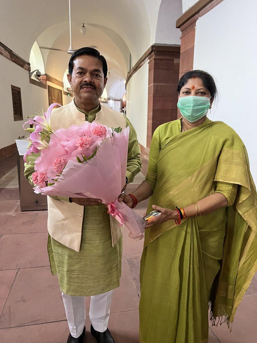केंद्रीय पूर्वोत्‍तर क्षेत्र विकास एवं सहकारिता राज्य मंत्री श्री बी.एल. वर्मा जी को जन्मदिवस की हार्दिक बधाई शुभकामनाएं । ईश्वर से प्रार्थना है किआप स्वस्थ और दीर्घायु हों तथा नित-निरंतर राष्ट्र के विकास में अपना अमूल्य योगदान देते रहें।
<a href="/blvermaup/">B.L Verma</a> <a href="/anupamanbsr/">Anupama Singh Lodhi</a>