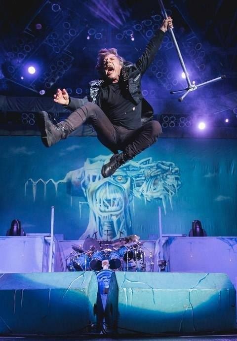 SukursalRock's tweet photo. Is it a bird? Is it a plane? Nope!
He's Bruce Dickinson.🤘
#BruceDickinson #UpTheIrons 
#HallOfFame2023 #Justice https://t.co/gX3nhfhLA5