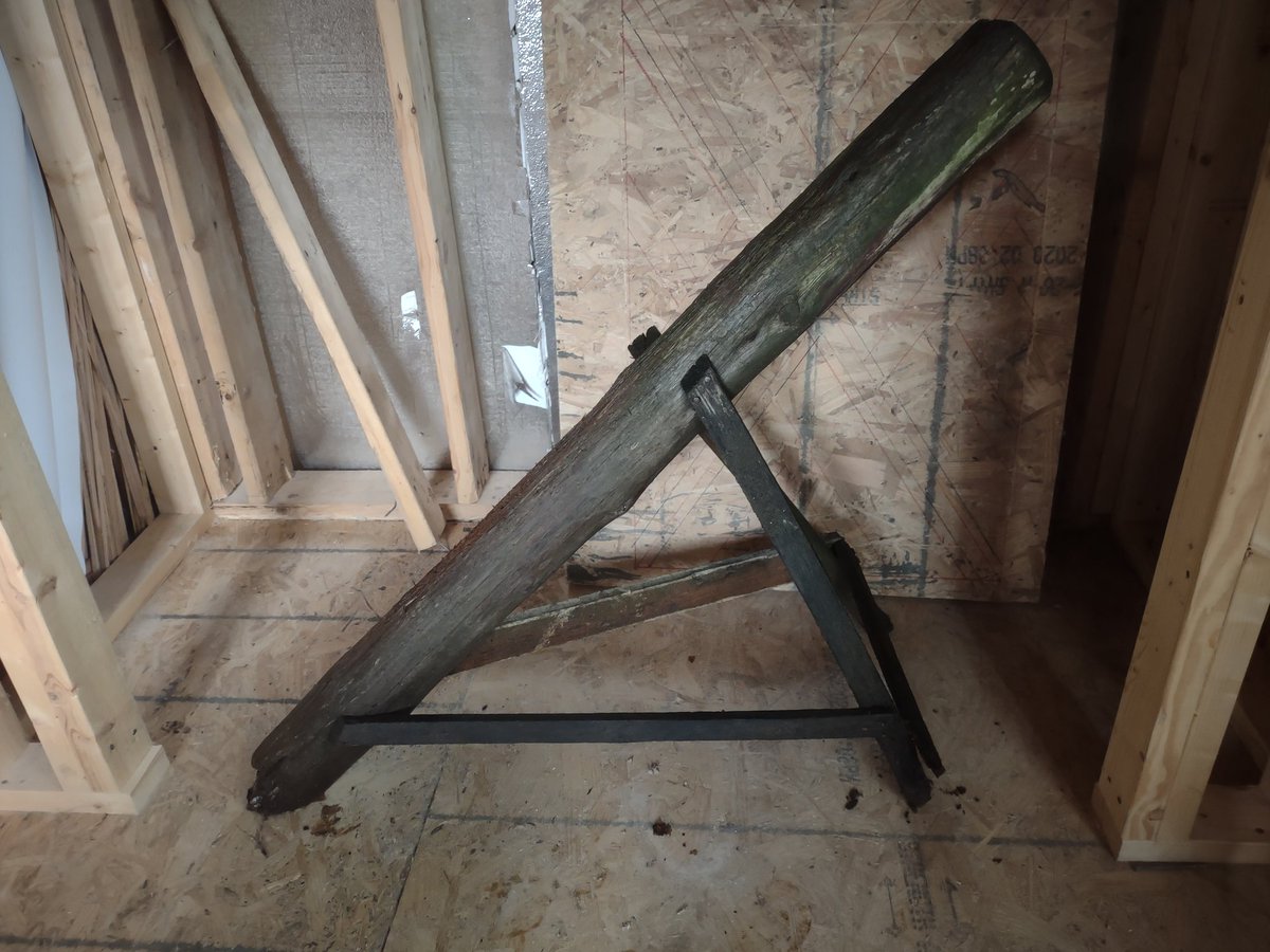 TrueGreyscale's tweet photo. My taxidermy teacher, neighbor, and unofficial grandpa's widow gave me his fleshing beam, today. I had two to choose from, and I chose this one. It's his oldest, and was his only beam for over forty years. The first step in preservation (scraping algae and rot) took 3 hours. https://t.co/HSCK71PZ14