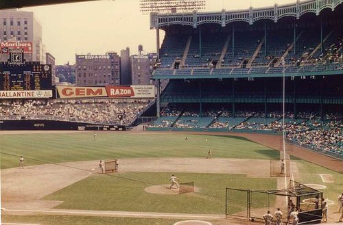 American_magPie's tweet photo. @Super70sSports Yankee Stadium in late September 1973. One of the last games before it was gutted. Mezzanine seats on the third base line. https://t.co/8Y1Y8TFeOJ