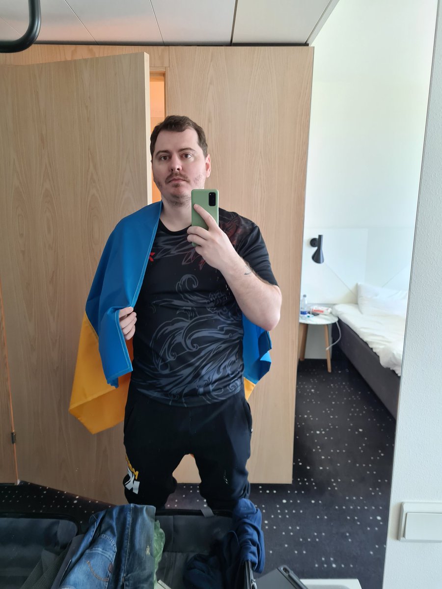 <a href="/OfficialANGE1/">NAVI ANGE1</a> Go fight for your country instead of chatting bare over american valorant you absolute Gimp