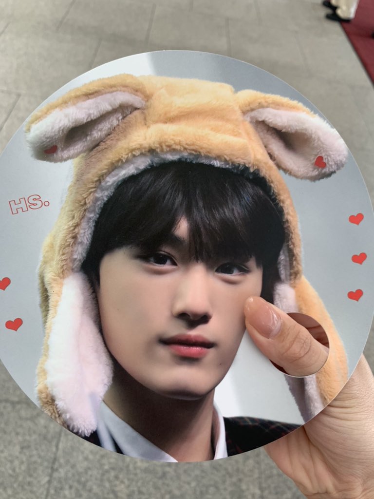 DEER_YH's tweet photo. @Quietplace_CIX さんが販売してるこのうちわ可愛すぎて買っちゃった🥰🥰 https://t.co/efp9tKTRzs