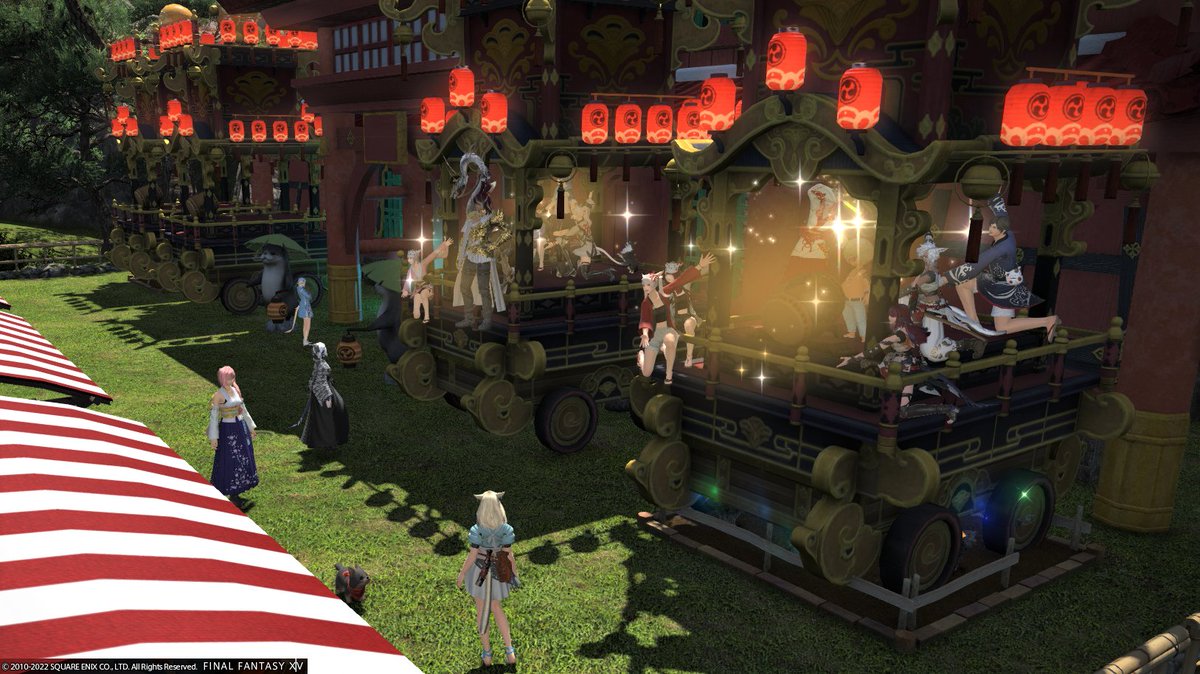 kilala_c_ifrit's tweet photo. #FF14 #FFXIV #FCNI
FC交流会② #アレキ夏祭り2022
街ぐるみのお祭りですごい賑わい!開放されてるお宅はむちゃくちゃ凝った作りですごい~!(語彙力…)
シロガネに行けない人にはタクシーも用意してくださる親切仕様!主催者のかたと街の皆様に感謝です!一日では遊びきれないのでまた行きます~ https://t.co/EwzmrBn5ak